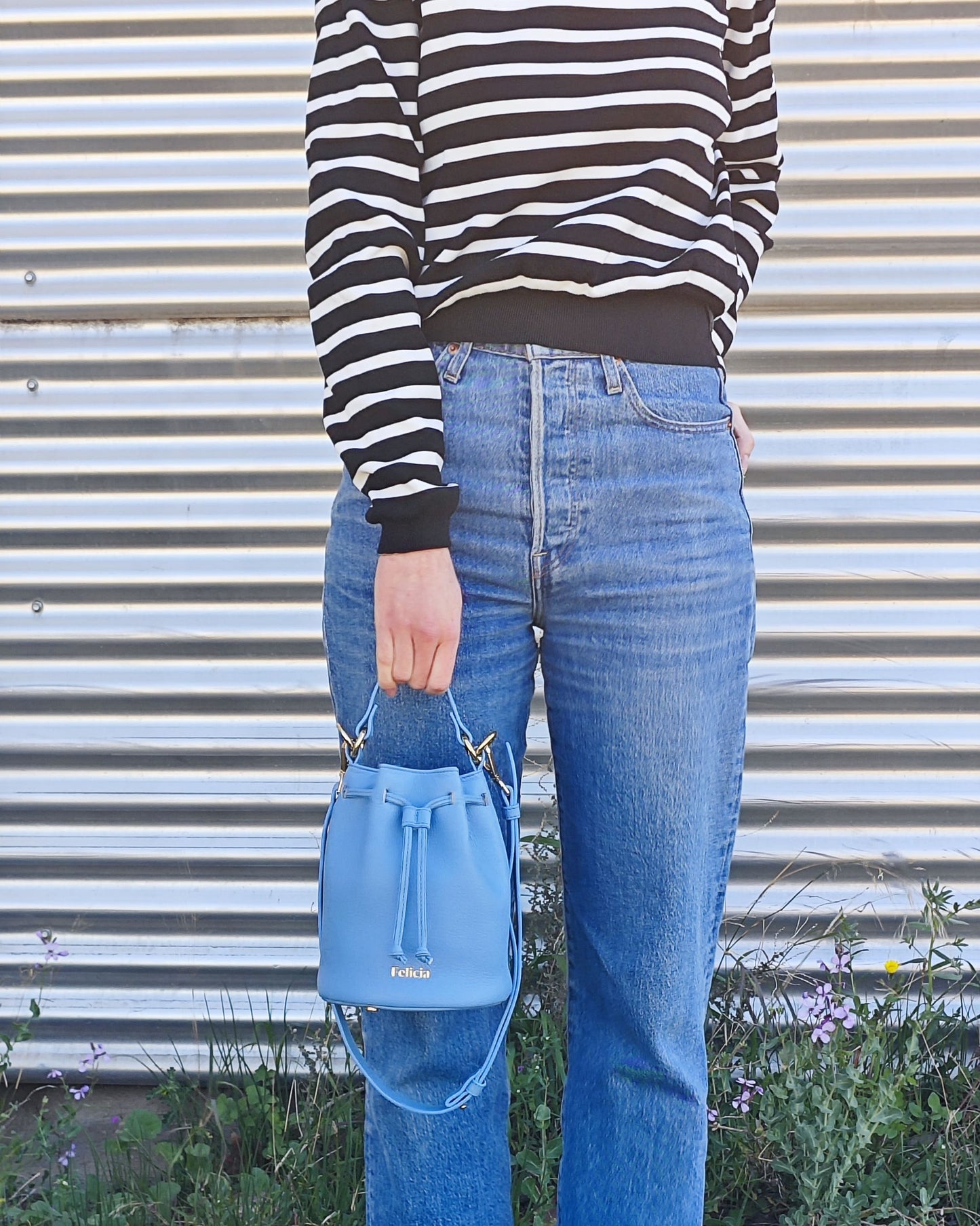 Bolso Bombonera pequeña ISA- Azul Cielo